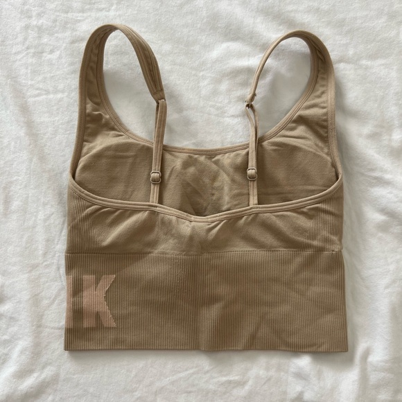 Pink sports beige spandex top - Picture 3 of 4